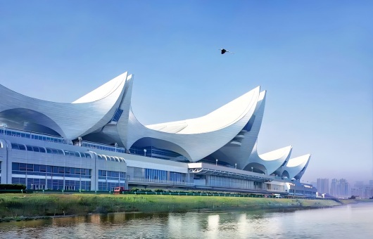 ���������������й��ٷ���վ���С�����+�콻��Ŧ��